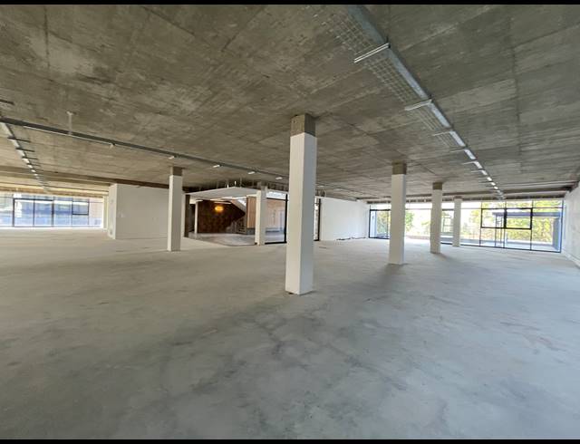 2,173M² OFFICE TO LET IN BRYANSTON